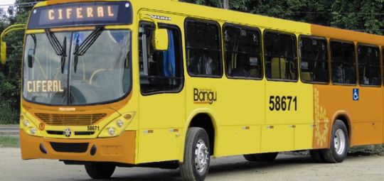 Empresa é condenada por descontar de motoristas passagens de estudantes e idosos