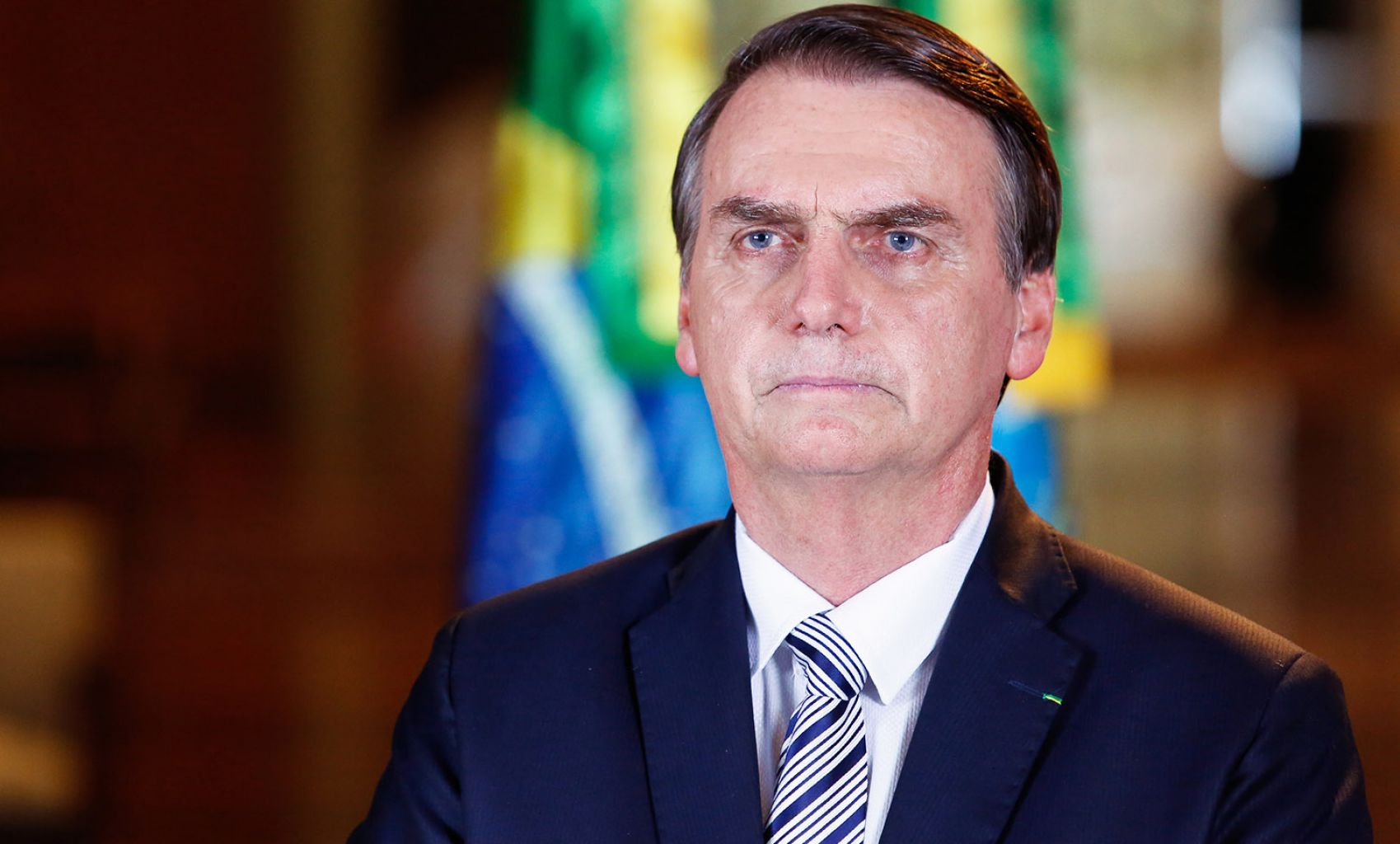 Aprovação de Bolsonaro cai 15 pontos e é a pior da série histórica do Ibope