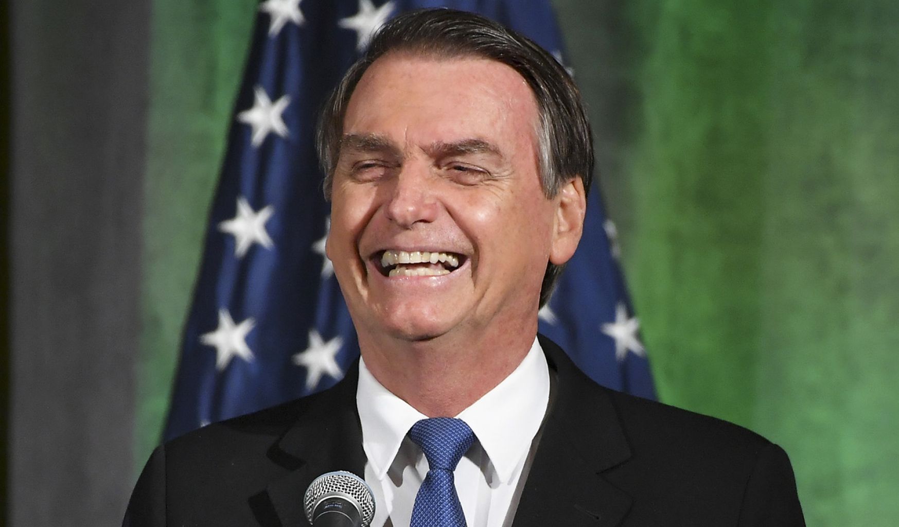 Por Previdência, Bolsonaro vai entregar cargos a indicados de partidos