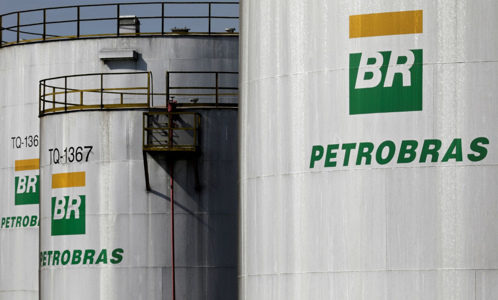 Governo Bolsonaro autoriza dois reajustes da gasolina em apenas seis dias