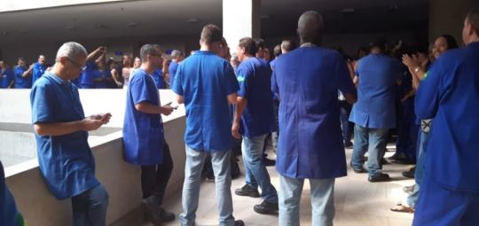 Contra privatização e ataque a direitos, trabalhadores ocupam Casa da Moeda