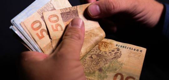 Salário mínimo deveria ser R$ 5.997,14, diz Dieese