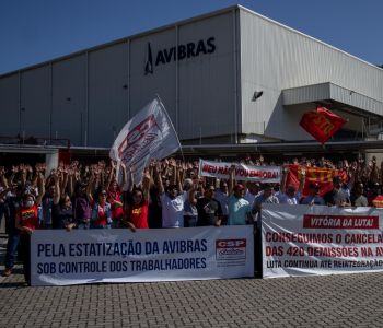Com mobilização, Sindicato dos Metalúrgicos garante cancelamento das demissões na Avibras Com mobilização, Sindicato dos Metalúrgicos garante cancelamento das demissões na Avibras