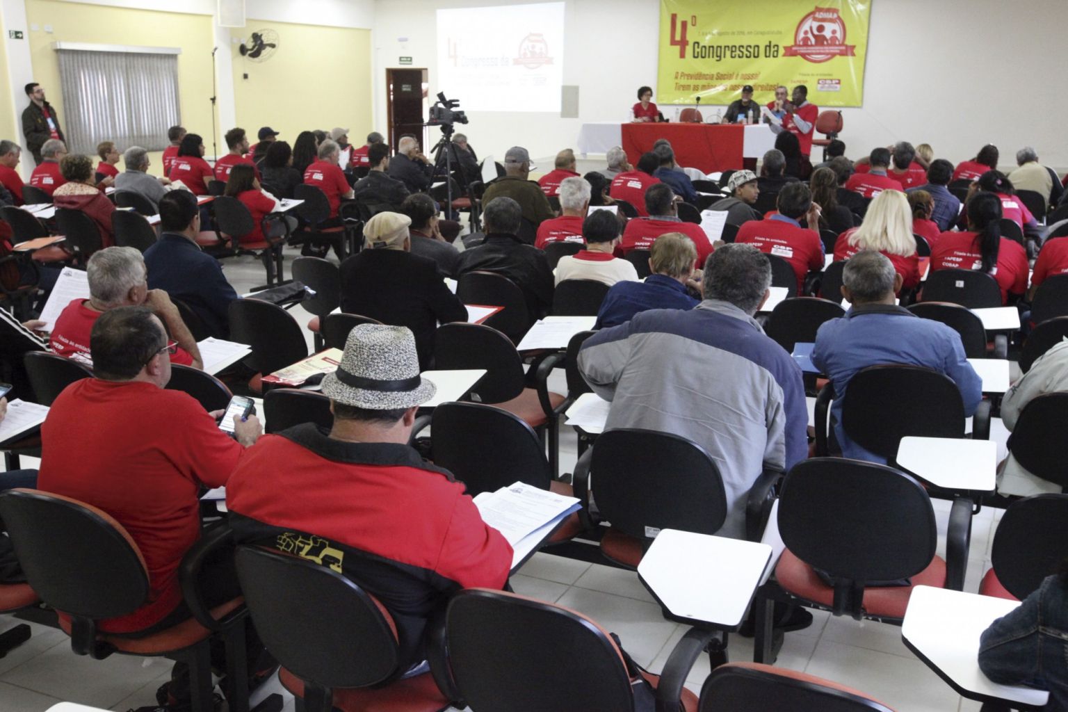 Aposentados e pensionistas participam do 5º Congresso da Admap