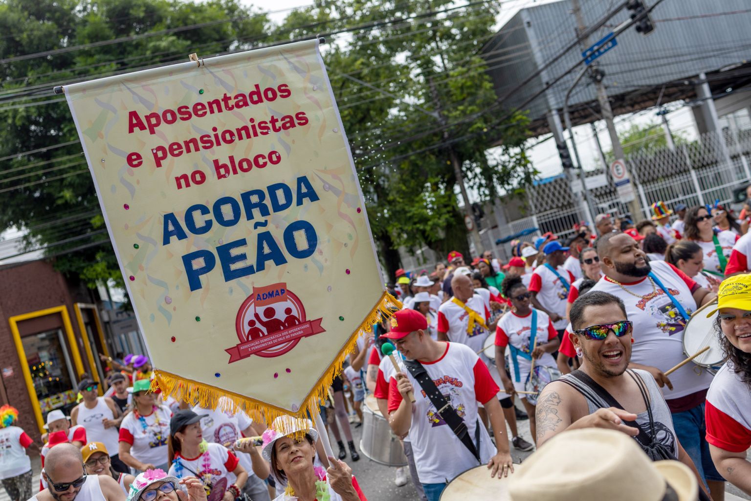 Participe dos ensaios do bloco Acorda Peão